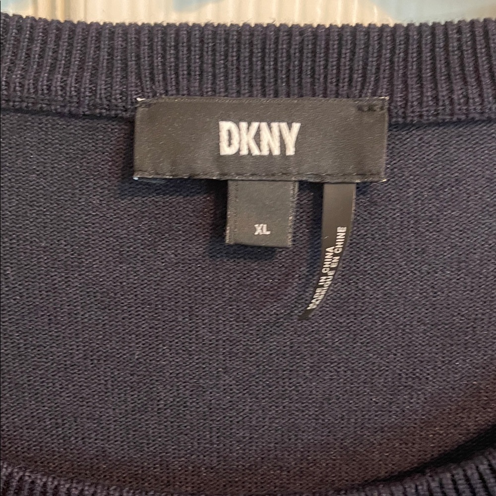 DKNY  dark Blue  Top with Multicolor Sleeves size Xl - Picture 4 of 9